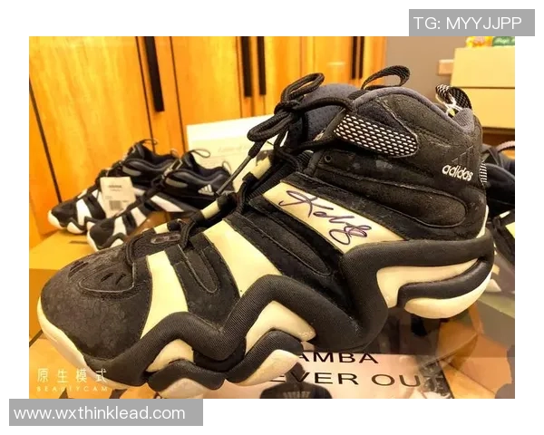 聚焦绿茵巨星战靴揭秘球场传奇背后的速度与荣耀